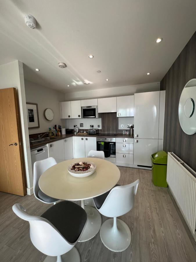 Cityscape Serenity: 10Th Floor Oasis Near City Airport, Excel & 02 Apartman London Kültér fotó